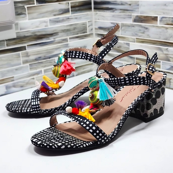 Betsey Johnson Sandals - Picture 2 of 6